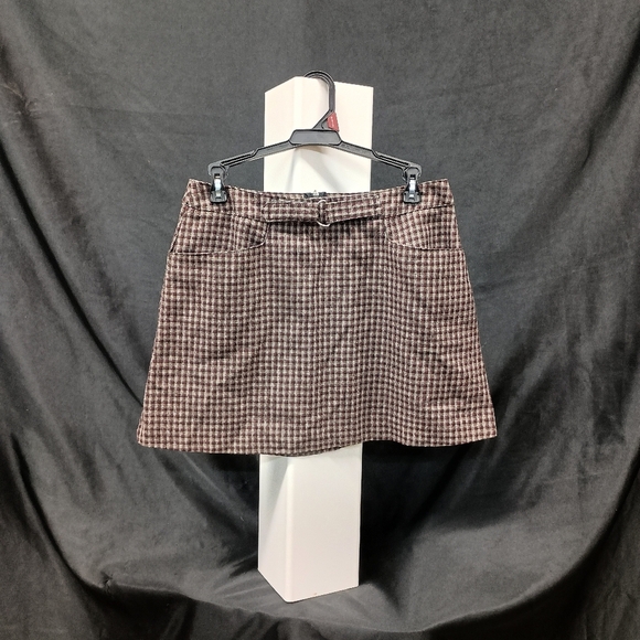 Classic Brown Houndstooth Skirt - Picture 5 of 11